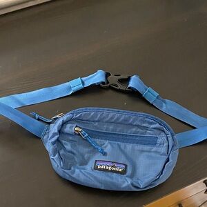 Patagonia Blue Waist Pouch with Adjustable Strap ultralight black hole hip pack